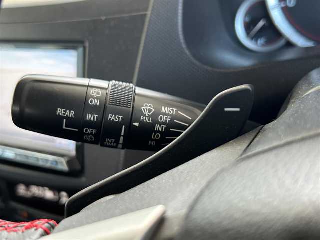 スズキ スイフト スポーツ 長崎県 2013(平25)年 5.1万km プレミアムシルバーメタリック 社外HDDナビ(FM/AM/BT/CD/DVD)/プッシュスタート/スマートキー/スペアキー(1本)/追従機能無しクルーズコントロール/ETC/バックカメラ/MTモード付AT/パドルシフト/ステアリングリモコン/前方ドラレコ/MonsterSport マフラー/ペダルカバー/フロアマット/純正17インチアルミホイール/ABS/ESP/オートライト/SRSダブルエアバッグ/フォグランプスイッチ/取扱説明書/保証書/記録簿/ナビ取扱説明書