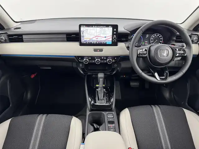 ホンダ ヴェゼル ハイブリッド e:HEV Z PLaYパッケージ 福岡県 2025(令7)年 0.1千km パール 登録済未使用車/純正９型ナビ　/バックカメラ　/置くだけ充電　/ビルトインＥＴＣ２．０　/衝突軽減　/レーンキープ　/ＢＳＷ　/アクセル踏み間違い防止　/ヒルディセントコントロール　/パワーバックドア　/純正１８インチＡＷ　/ＬＥＤライト