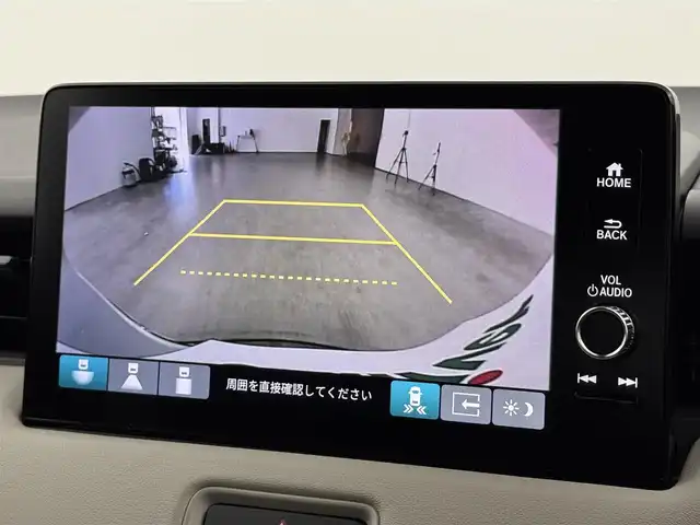 ホンダ ヴェゼル ハイブリッド e:HEV Z PLaYパッケージ 福岡県 2025(令7)年 0.1千km パール 登録済未使用車/純正９型ナビ　/バックカメラ　/置くだけ充電　/ビルトインＥＴＣ２．０　/衝突軽減　/レーンキープ　/ＢＳＷ　/アクセル踏み間違い防止　/ヒルディセントコントロール　/パワーバックドア　/純正１８インチＡＷ　/ＬＥＤライト
