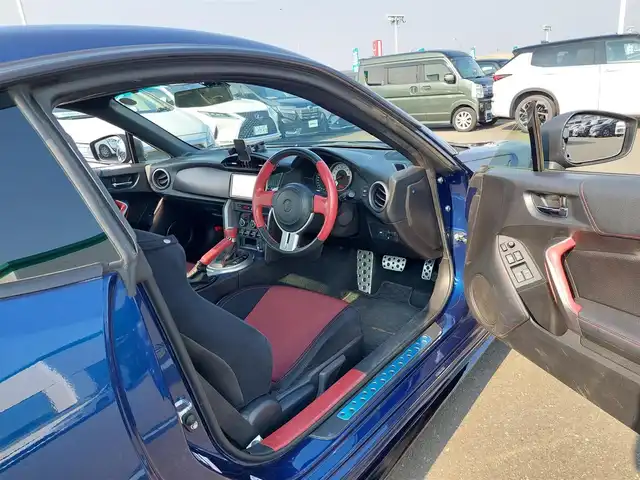 トヨタ ８６ GT 東京都 2012(平24)年 4.9万km ギャラクシーブルーシリカ 純正ナビ/フルセグ/バックカメラ/ETC/パドルシフト/スマートキー/プッシュスタート/純正17インチAW/オートライト/フォグ/リヤスポイラー/電動格納ミラー