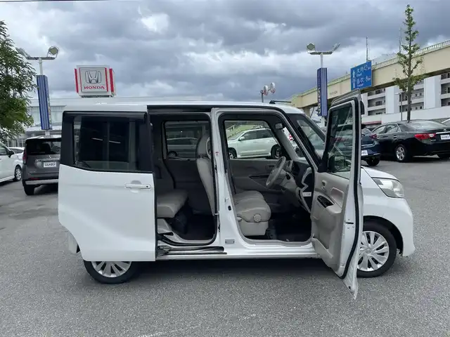 日産 デイズ ルークス X 山梨県 2015(平27)年 9万km ホワイトパール (株)IDOMが運営する【じしゃロン甲府店】の自社ローン専用車両になります。/こちらは現金またはオートローンご利用時の価格です。自社ローンご希望の方は別途その旨お申付け下さい/エマージェンシーブレーキ/両側パワースライドドア/スマートキー２個/純正メモリナビ・フルセグＴＶ/ＣＤ・ＤＶＤ・ＳＤ・ＢＴオーディオ/アラウンドビューモニター/保証書・取説書・ナビ説書