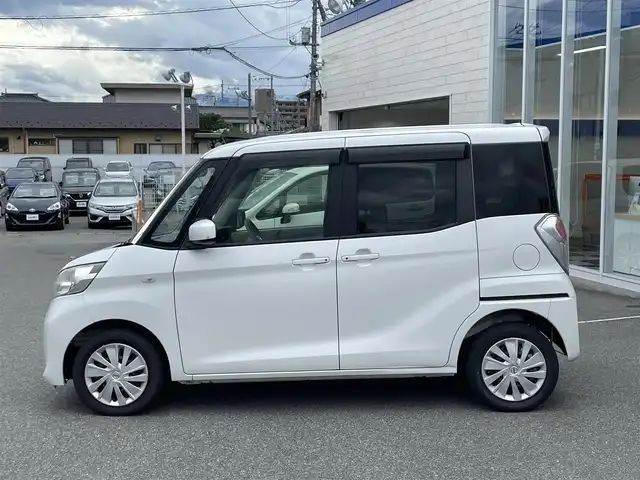 日産 デイズ ルークス X 山梨県 2015(平27)年 9万km ホワイトパール (株)IDOMが運営する【じしゃロン甲府店】の自社ローン専用車両になります。/こちらは現金またはオートローンご利用時の価格です。自社ローンご希望の方は別途その旨お申付け下さい/エマージェンシーブレーキ/両側パワースライドドア/スマートキー２個/純正メモリナビ・フルセグＴＶ/ＣＤ・ＤＶＤ・ＳＤ・ＢＴオーディオ/アラウンドビューモニター/保証書・取説書・ナビ説書
