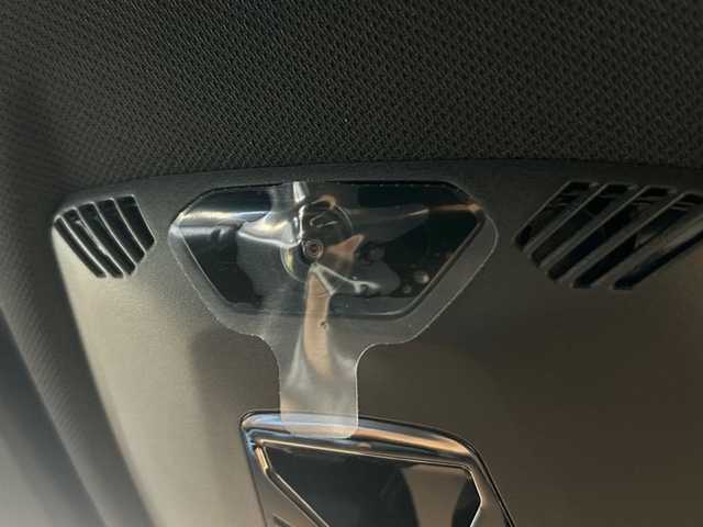 ＢＭＷ ＢＭＷ Ｘ１ xDrive 20d Mスポーツ 道央・札幌 2025(令7)年 0.1千km ミネラルホワイト ドライビングアシストプロフェッショナル/　・ACC/　・ステアリングアシスト/　・レーンキープアシスト/　・レーンチェンジウォーニング/　・レーンチェンジアシスト/　・クロストラフィックウォーニング/ヘッドアップディスプレイ/パーキングアシストプラス/　・360°カメラ/　・アクティブPDC/　・パーキングアシスト/　・リモート3Dビュー/　・リバースアシスト/ハーフレザーシート/シートヒーター/ワイヤレスチャージング/アダプティブLEDヘッドライト/ハイビームアシスト/オートマチックテールゲート