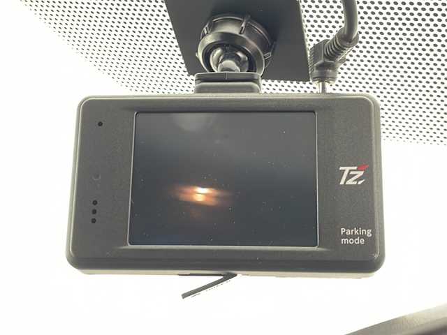 トヨタ プリウス S ツーリングセレクション 千葉県 2010(平22)年 5万km ホワイトパールクリスタルシャイン 純正HDDナビ/（フルセグ/Bluetooth/CD/DVD/FM/AM）/バックカメラ/ETC/ドライブレコーダー（前のみ）/アイドリングストップ/スマートキー/ハロゲンヘッドライト/電動格納ミラー/純正フロアマット/純正サイドバイザー/W＋サイド＋カーテンエアバッグ