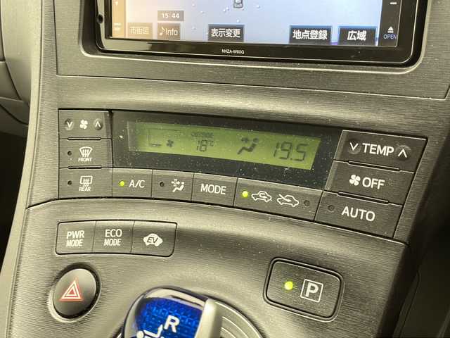 トヨタ プリウス S ツーリングセレクション 千葉県 2010(平22)年 5万km ホワイトパールクリスタルシャイン 純正HDDナビ/（フルセグ/Bluetooth/CD/DVD/FM/AM）/バックカメラ/ETC/ドライブレコーダー（前のみ）/アイドリングストップ/スマートキー/ハロゲンヘッドライト/電動格納ミラー/純正フロアマット/純正サイドバイザー/W＋サイド＋カーテンエアバッグ