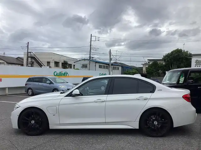 ＢＭＷ ３３０ｅ Mスポーツ アイパフォーマンス 千葉県 2018(平30)年 4.3万km アルピンホワイトⅢ 純正ナビ/バックカメラ/レザーシート/シートヒーター/ETC/取扱説明書/保証書