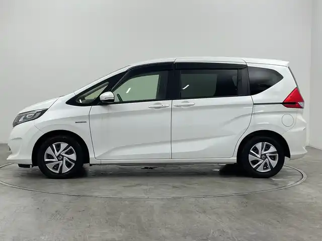 ホンダ フリード ハイブリット G ホンダセンシング 群馬県 2018(平30)年 6.3万km ホワイトオーキッドパール 純正９型ナビ　バックカメラ　衝突被害軽減ブレーキ　アダプティブクルーズコントロール　ビルトインＥＴＣ　ドライブレコーダー　レーンキープアシスト　ＬＥＤヘッドライト　スマートキー　オートライト
