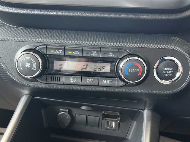 トヨタ ライズ G 鳥取県 2025(令7)年 0.2万km レーザーブルークリスタルシャイン ワンオーナー/スマートキー/プリクラッシュセーフティ/レーンデパーチャーアラート/インテリジェントソナー/オートハイビーム/ディスプレイオーディオ/フルセグ・Bluetooth/ミラーリング・HDMI/バックカメラ/オートリトラクトミラー/オートエアコン/オートワイパー/LEDヘッドライト/保証書・取説