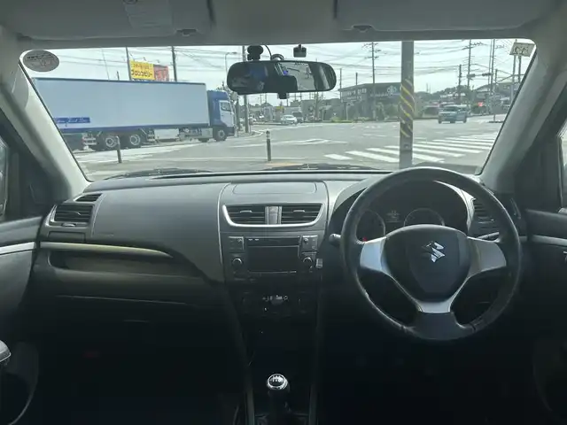 スズキ スイフト XG 神奈川県 2010(平22)年 5.9万km スモーキーグリーンメタリック2 ・MT車/・CDプレイヤー/・ETC/・社外前方ドライブレコーダー/・スマートキー/・スペアキー/・社外15インチAW/・ハロゲンヘッドライト/・フォグライト/・純正フロアマット/・AAC/・パワーステアリング/・パワーウィンドウ