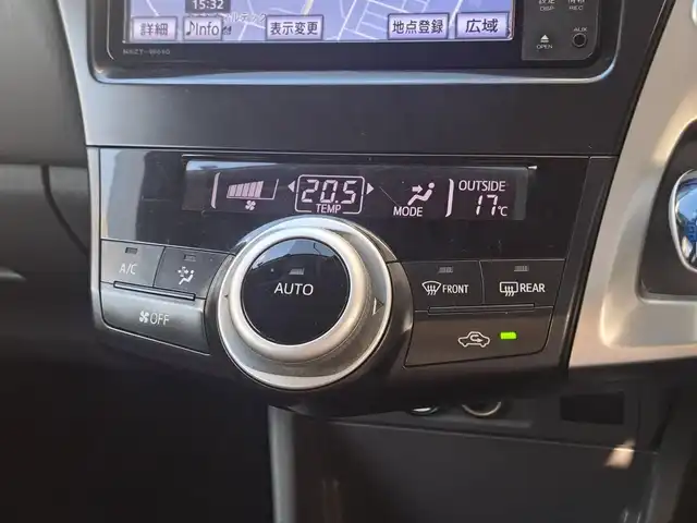 トヨタ プリウス α S 大阪府 2011(平23)年 11.8万km スーパーホワイトⅡ /禁煙車//純正SDナビ【NSZT-W61G】/・SD/CD/DVD/フルTV/Bluetooth/AUX//F.S.Rカメラ・アラウンドビューカメラ//前後ドラレコ【CSD-790FHG】//ビルトインETC//スマートキー//プッシュスタート//純正16AW