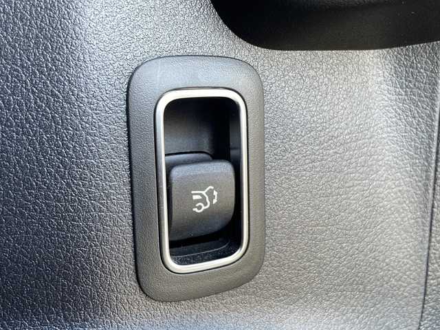 メルセデス・ベンツ ＧＬＢ２００ｄ 静岡県 2021(令3)年 3.4万km マウンテングレー /純正ナビ/地デジTV//Bluetooth//バック/全周囲カメラ//レザーシート//シートヒーター//衝突軽減ブレーキ//ブラインドスポットモニター//キーレスゴー//純正18インチAW//スマートキー//LEDヘッドライト//保証書//取説