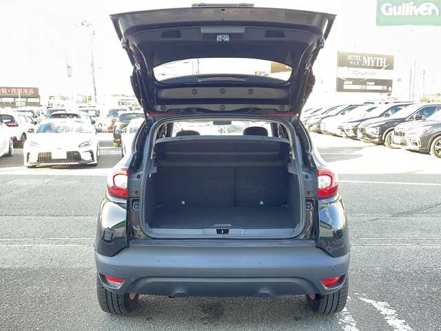 ルノー キャプチャー ルシヨン 徳島県 2014(平26)年 4.7万km 黒Ⅱ 社外メモリナビ/(BT/ワンセグTV/AM/FM/CD/DVD)/クルーズコントロール/バックカメラ/コーナーセンサー/ハロゲンヘッドライト/オートライト/ETC/ステアリングスイッチ/電動格納ミラー/純正17インチアルミホイール/純正フロアマット/プッシュスタート/～カラーコード～/2トーン/ノワールエトワールM: GNE/オランジュルシヨンM: ENZ