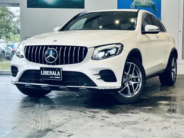 メルセデス・ベンツ ＧＬＣ２００ クーペスポーツ 大阪府 2017(平29)年 6.7万km ダイヤモンドホワイト レーダーセーフティP/ACC/純正ナビ/TV/360度カメラ/純正19インチAW/LEDヘッドライト/電動リアゲート/ブラインドスポット/クリアランスソナー/パドルシフト/ハーフ革/メモリ付きパワーシート/シートヒーター/ETC/ドラレコ