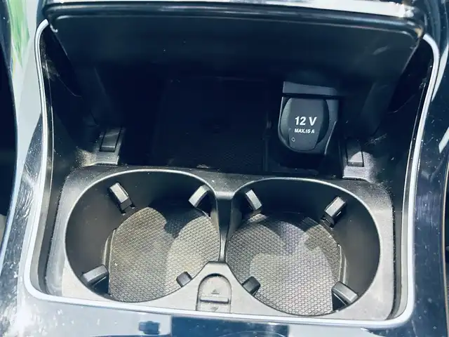 メルセデス・ベンツ ＧＬＣ２００ クーペスポーツ 大阪府 2017(平29)年 6.7万km ダイヤモンドホワイト レーダーセーフティP/ACC/純正ナビ/TV/360度カメラ/純正19インチAW/LEDヘッドライト/電動リアゲート/ブラインドスポット/クリアランスソナー/パドルシフト/ハーフ革/メモリ付きパワーシート/シートヒーター/ETC/ドラレコ