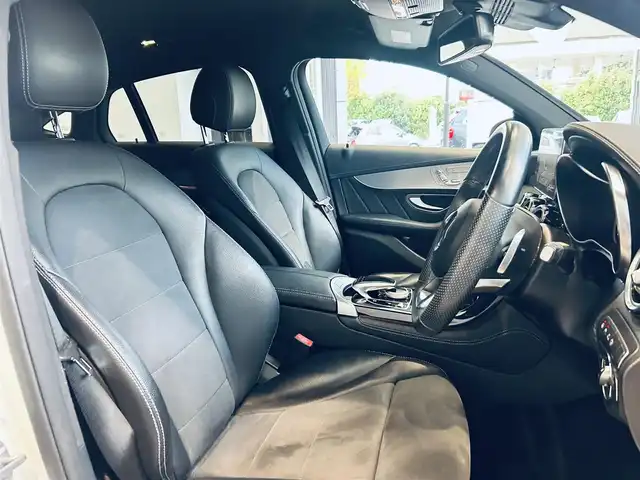 メルセデス・ベンツ ＧＬＣ２００ クーペスポーツ 大阪府 2017(平29)年 6.7万km ダイヤモンドホワイト レーダーセーフティP/ACC/純正ナビ/TV/360度カメラ/純正19インチAW/LEDヘッドライト/電動リアゲート/ブラインドスポット/クリアランスソナー/パドルシフト/ハーフ革/メモリ付きパワーシート/シートヒーター/ETC/ドラレコ