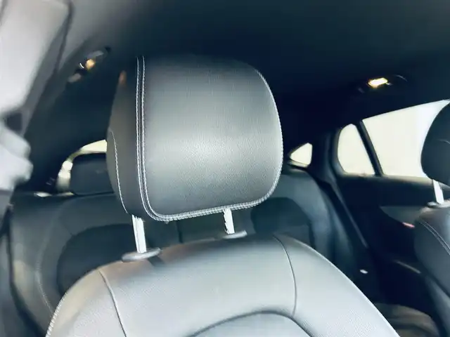 メルセデス・ベンツ ＧＬＣ２００ クーペスポーツ 大阪府 2017(平29)年 6.7万km ダイヤモンドホワイト レーダーセーフティP/ACC/純正ナビ/TV/360度カメラ/純正19インチAW/LEDヘッドライト/電動リアゲート/ブラインドスポット/クリアランスソナー/パドルシフト/ハーフ革/メモリ付きパワーシート/シートヒーター/ETC/ドラレコ