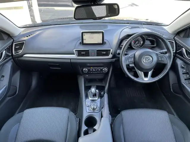 マツダ アクセラ ハイブリッド S 東京都 2015(平27)年 8.1万km 紺 純正ナビ/バックカメラ/フルセグTV/Bluetooth/ETC/ブラインドスポットモニター/リアビークルモニタリングシステム/アダプティブフロントライティングシステム/純正フロアマット/サイドバイザー/フォグライト/ステアリングスイッチ/オートライト/16インチアルミホイール