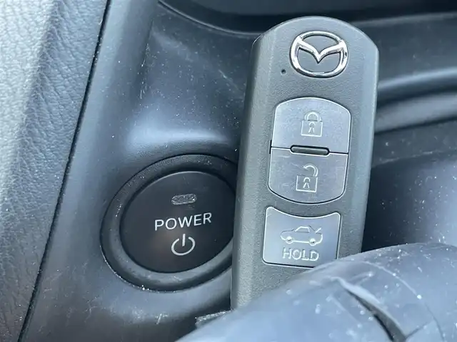 マツダ アクセラ ハイブリッド S 東京都 2015(平27)年 8.1万km 紺 純正ナビ/バックカメラ/フルセグTV/Bluetooth/ETC/ブラインドスポットモニター/リアビークルモニタリングシステム/アダプティブフロントライティングシステム/純正フロアマット/サイドバイザー/フォグライト/ステアリングスイッチ/オートライト/16インチアルミホイール