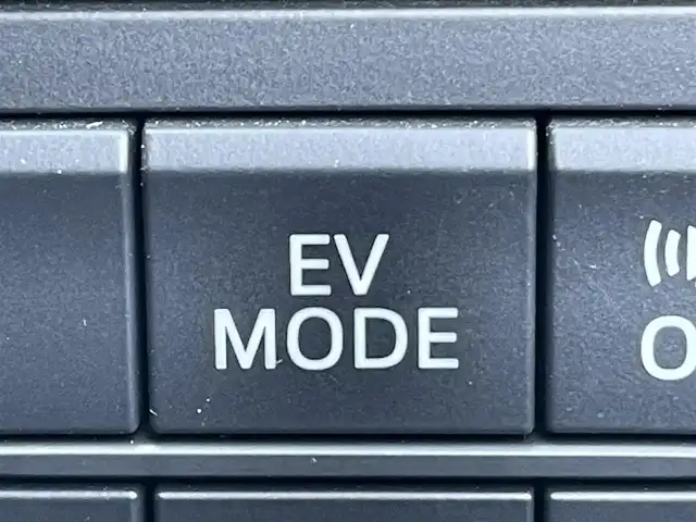 マツダ アクセラ ハイブリッド S 東京都 2015(平27)年 8.1万km 紺 純正ナビ/バックカメラ/フルセグTV/Bluetooth/ETC/ブラインドスポットモニター/リアビークルモニタリングシステム/アダプティブフロントライティングシステム/純正フロアマット/サイドバイザー/フォグライト/ステアリングスイッチ/オートライト/16インチアルミホイール