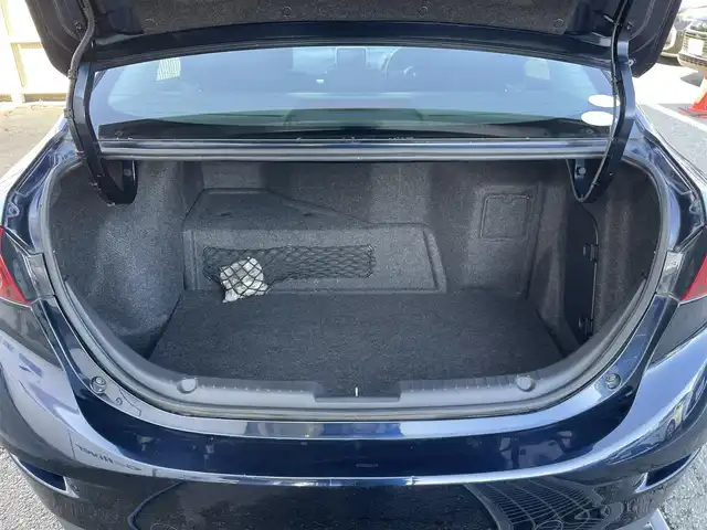 マツダ アクセラ ハイブリッド S 東京都 2015(平27)年 8.1万km 紺 純正ナビ/バックカメラ/フルセグTV/Bluetooth/ETC/ブラインドスポットモニター/リアビークルモニタリングシステム/アダプティブフロントライティングシステム/純正フロアマット/サイドバイザー/フォグライト/ステアリングスイッチ/オートライト/16インチアルミホイール