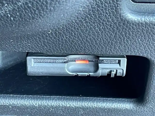 日産 デイズ ルークス ハイウェイスターX 東京都 2015(平27)年 7.5万km スパークリングレッドM 純正ナビ/全周囲カメラ/ETC/片側電動スライドドア/スマートキー/衝突軽減システム/横滑り防止装置/純正フロアマット/リアサーキュレーター/純正14インチAWホイール/フォグライト/プッシュスタート