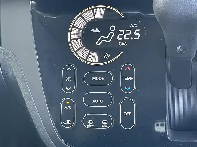 日産 デイズ ルークス ハイウェイスターX 東京都 2015(平27)年 7.5万km スパークリングレッドM 純正ナビ/全周囲カメラ/ETC/片側電動スライドドア/スマートキー/衝突軽減システム/横滑り防止装置/純正フロアマット/リアサーキュレーター/純正14インチAWホイール/フォグライト/プッシュスタート