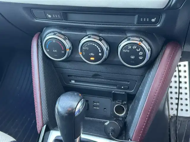 マツダ ＣＸ－３ XD ツーリング 宮崎県 2015(平27)年 12.6万km セラミックM /マツダコネクトナビ//TV/CD/DVD/Bluetooth//ETC//バックカメラ//レーダークルーズコントロール//前席シートヒーター//パドルシフト//純正フロアマット//純正アルミホイール//オートライト//電格ウィンカーミラー//ステアリングスイッチ//取説/保証書