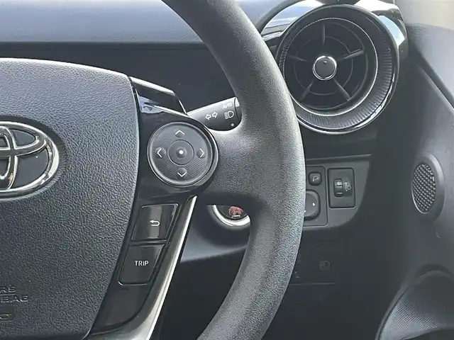 トヨタ アクア S 佐賀県 2018(平30)年 14万km ブラックマイカ トヨタセーフティセンス　コーナーセンサー　純正ナビ　バックカメラ　フルセグＴＶ　純正ドラレコ　オートライト　プッシュスタート　スペアキー×１　取扱説明書　保証書