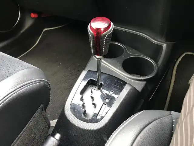 トヨタ アクア G G’s 栃木県 2015(平27)年 10.8万km ライムホワイトパールクリスタルシャイン (株)IDOMが運営する【じしゃロン小山店】の自社ローン対象車両になります。こちらは現金ご利用時の価格です。/自社ローンご希望の方は別途その旨お申付け下さい。//禁煙車/純正フルセグナビ/（CD/DVD/AM/FMラジオ）/(Bluetooth)/スマートキー/プッシュスタート/バックカメラ/ＥＴＣ/クルーズコントロール/ドライブレコーダー/シートヒーター/ステアリングリモコン/電動格納ドアミラー/パワーウインドウ/オートライト/防眩ミラー