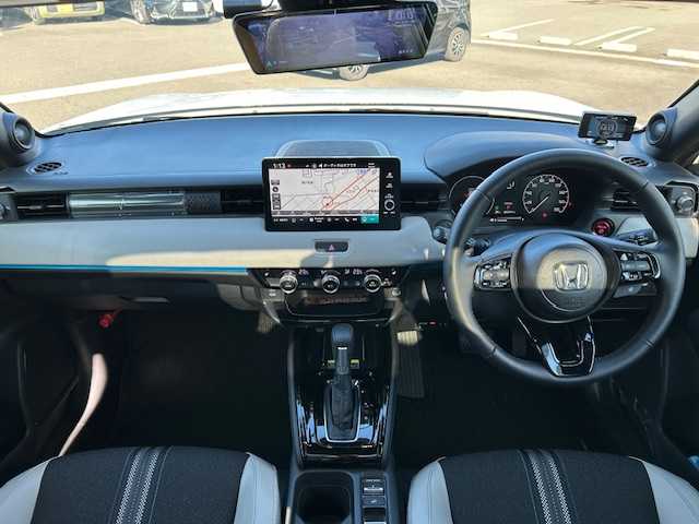 ホンダ ヴェゼル ハイブリッド e:HEV Z PLaYパッケージ 静岡県 2024(令6)年 0.4万km プレミアムサンライトホワイトパール ワンオーナー/純正ナビ/フルセグテレビ/Bluetooth/全方位カメラ/純正フロアマット/スカイルーフ/オートライト/LEDヘッドライト/ブレーキホールド/ビルトイン2.0ETC/レーダークルーズコントロール/パドルシフト/パワーバックドア/デジタルインナーミラー