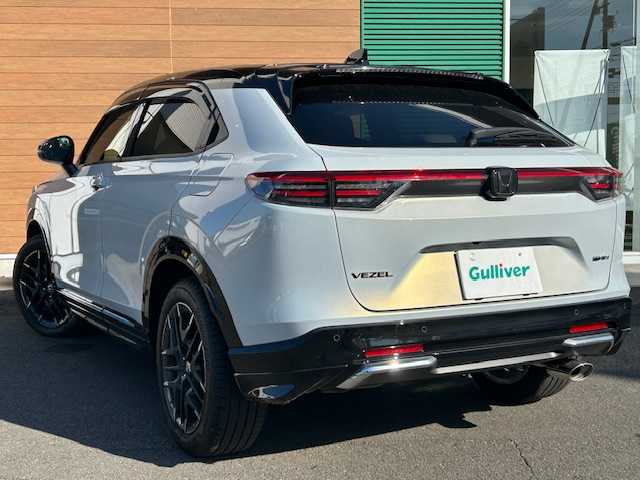 ホンダ ヴェゼル ハイブリッド e:HEV Z PLaYパッケージ 静岡県 2024(令6)年 0.4万km プレミアムサンライトホワイトパール ワンオーナー/純正ナビ/フルセグテレビ/Bluetooth/全方位カメラ/純正フロアマット/スカイルーフ/オートライト/LEDヘッドライト/ブレーキホールド/ビルトイン2.0ETC/レーダークルーズコントロール/パドルシフト/パワーバックドア/デジタルインナーミラー