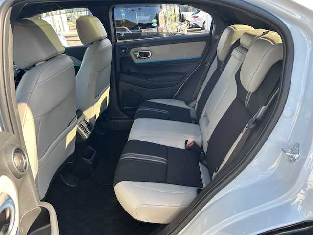 ホンダ ヴェゼル ハイブリッド e:HEV Z PLaYパッケージ 静岡県 2024(令6)年 0.4万km プレミアムサンライトホワイトパール ワンオーナー/純正ナビ/フルセグテレビ/Bluetooth/全方位カメラ/純正フロアマット/スカイルーフ/オートライト/LEDヘッドライト/ブレーキホールド/ビルトイン2.0ETC/レーダークルーズコントロール/パドルシフト/パワーバックドア/デジタルインナーミラー