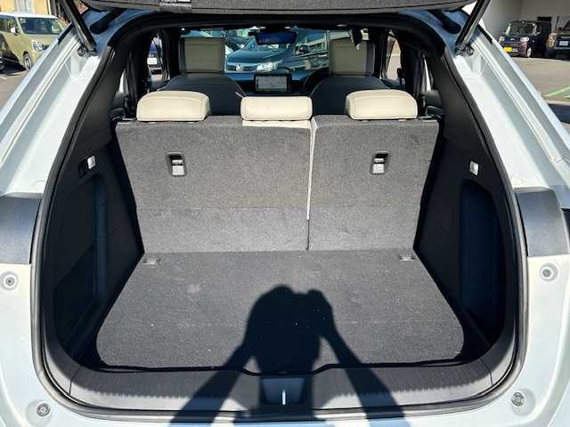 ホンダ ヴェゼル ハイブリッド e:HEV Z PLaYパッケージ 静岡県 2024(令6)年 0.4万km プレミアムサンライトホワイトパール ワンオーナー/純正ナビ/フルセグテレビ/Bluetooth/全方位カメラ/純正フロアマット/スカイルーフ/オートライト/LEDヘッドライト/ブレーキホールド/ビルトイン2.0ETC/レーダークルーズコントロール/パドルシフト/パワーバックドア/デジタルインナーミラー