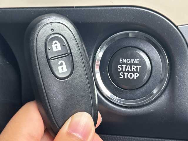 スズキ ラパン XL 三重県 2013(平25)年 4.9万km シャンパンピンクPM /禁煙車//社外SDナビ/（フルセグ/CD/DVD/AM/FM）//シートヒーター//ETC//純正14インチアルミホイール//アイドリングストップ//革巻きステアリング//プッシュスタート//スマートキー//ウィンカーミラー//電動格納ミラー//純正フロアマット