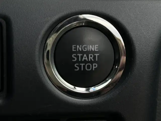 トヨタ ヴォクシー ZS 煌Ⅱ 福岡県 2016(平28)年 7.9万km ホワイトパールクリスタルシャイン 純正9型SDナビ(フルセグTV/CD/DVD/BT)/トヨタセーフティ/後席フリップダウンモニター/両側電動/ステアリングスイッチ/ETC/純正LED/純正フロアマット/純正アルミホイール/スペアキー/プッシュスタート/スマートキー