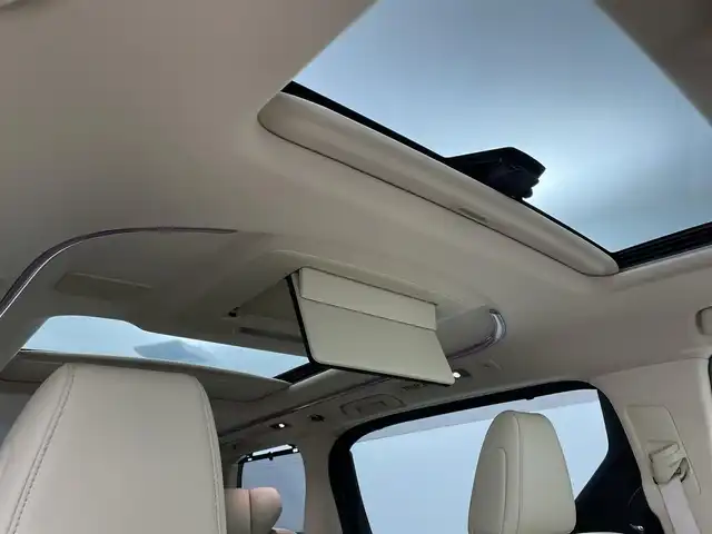 トヨタ アルファードハイブリット エグゼクティブ ラウンジ 千葉県 2016(平28)年 6.7万km ラグジュアリーホワイトパールクリスタルシャインガラスフレーク 禁煙車/４WD/トヨタセーフティセンス/・クリアランスソナー/・プリクラッシュセーフティブレーキ/・クルーズコントロール/JBLプレミアムサウンド/両側パワースライドドア/パワーバックドア/ツインサンルーフ/12.1型フリップダウンモニター/純正９型ディスプレイオーディオナビ/・CD/DVD/USB/AUX/HDMI/Bluetooth/フルセグTV/・バックカメラ/・ビルトインETC/革巻きステアリング/・ステアリングスイッチ/100V電源/レザーシート/・DNセカンドパワーシート/・D席メモリ付き/・DNシートヒーター/・オットマン/電子パーキング/・ブレーキホールド/社外フロアマット/純正１７インチAW/オートライト/・LEDヘッドライト/・LEDフォグランプ