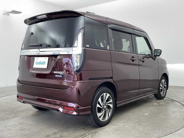 スズキ ソリオ バンディット HV MV 兵庫県 2023(令5)年 1.9万km メロウディープレッドパール ・純正ナビ&Bluetoothオーディオ&CD/DVD&ipod/USB接続&TV/・全方位カメラ/・ビルドインETC/・シートヒーター/・純正フロアマット/・両側パワースライドドア/・純正15インチアルミホイール/・スズキセーフティサポート/・衝突被害軽減ブレーキ/・レーダークルーズコントロール/・レーンキープアシスト/・ハイビームアシスト/・クリアランスソナー/・盗難防止装置/・アイドリングストップ/・オートライト/・LEDヘッドライト/・LEDフォグランプ/・カーテンエアバック/・ヘッドアップディスプレイ/・スマートキー/・スペアキー/・AACエアコン/・ステアリングスイッチ/・革巻きステアリング/・電動格納ミラー/・サンシェード