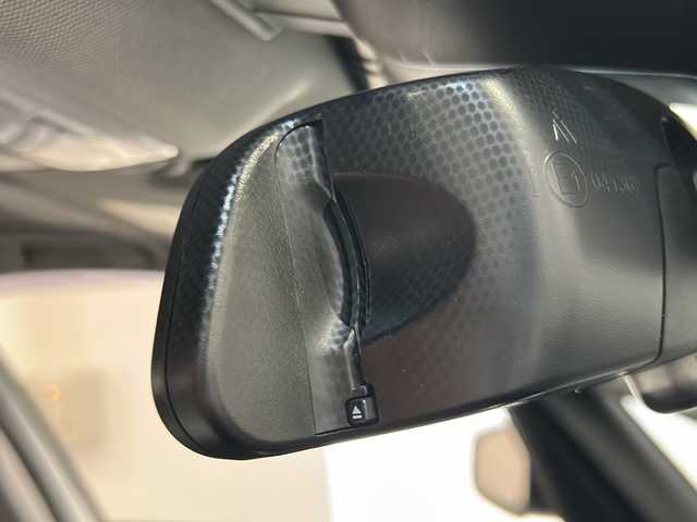 ＢＭＷ ２１８ｉ アクティブツアラー 新潟県 2017(平29)年 5.1万km アルピンホワイトⅢ 純正HDDナビ/・AM/FM/CD/DVD/Bluetooth/USB/リヤ・ビュー・カメラ/オートマチックテールゲートオペレーション/インテリジェントセーフティ/-衝突警告・ブレーキ機能/-歩行者警告・ブレーキ機能/-車線逸脱警告機能/パーク・ディスタンス・コントロール/アンビエントライト/LEDヘッドライト/フォグランプ/アイドリングストップ/スピードリミッター/純正16インチアルミホイール/ETC2.0