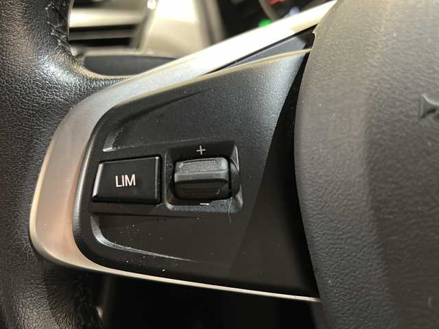 ＢＭＷ ２１８ｉ アクティブツアラー 新潟県 2017(平29)年 5.1万km アルピンホワイトⅢ 純正HDDナビ/・AM/FM/CD/DVD/Bluetooth/USB/リヤ・ビュー・カメラ/オートマチックテールゲートオペレーション/インテリジェントセーフティ/-衝突警告・ブレーキ機能/-歩行者警告・ブレーキ機能/-車線逸脱警告機能/パーク・ディスタンス・コントロール/アンビエントライト/LEDヘッドライト/フォグランプ/アイドリングストップ/スピードリミッター/純正16インチアルミホイール/ETC2.0
