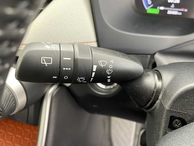 トヨタ ＲＡＶ４ ハイブリッド アドベンチャー 千葉県 2022(令4)年 3.1万km アーバンカーキ セーフティセンス/・プリクラッシュセーフティ/・レーントレーシングアシスト/・レーダークルーズコントロール/・オートマチックハイビーム/・ロードサインアシスト/純正9インチディスプレイ/・Bluetooth接続/・フルセグTV/・Miracast/・バックカメラ/デジタルインナーミラー/合皮レザーシート/・シートヒーター/エアーシート/運転席メモリー付きパワーシート/TRDフロントエアロ/TRDマッドフラップ/ステアリングヒーター/LEDヘッドライト/LEDフォグランプ/ビルトインETC2.0/スマートキー プッシュスタート