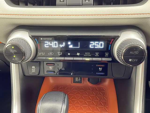 トヨタ ＲＡＶ４ ハイブリッド アドベンチャー 千葉県 2022(令4)年 3.1万km アーバンカーキ セーフティセンス/・プリクラッシュセーフティ/・レーントレーシングアシスト/・レーダークルーズコントロール/・オートマチックハイビーム/・ロードサインアシスト/純正9インチディスプレイ/・Bluetooth接続/・フルセグTV/・Miracast/・バックカメラ/デジタルインナーミラー/合皮レザーシート/・シートヒーター/エアーシート/運転席メモリー付きパワーシート/TRDフロントエアロ/TRDマッドフラップ/ステアリングヒーター/LEDヘッドライト/LEDフォグランプ/ビルトインETC2.0/スマートキー プッシュスタート
