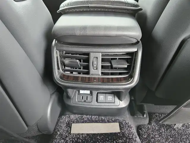レクサス ＥＳ 300h バージョンL 宮崎県 2020(令2)年 9万km マーキュリーグレーマイカ ムーンルーフ/純正12.3型ナビ/　(BT/AppleCarPlay、AndroidAuto対応)/フルセグTV/バック/サイド/フロントカメラ/ドライブレコーダー/レーダークルーズコントロール/クリアランスソナー/セーフティシステムプラス/・プリクラッシュセーフティ/・レーントレーシングアシスト/・アダプティブハイビームシステム/・ロードサインアシスト/・先行車発進告知機能/ブラインドスポットモニター/パーキングサポートブレーキ/カラーヘッドアップディスプレイ/デジタルインナー/デジタルアウターミラー/3眼フルLEDヘッドランプ/本木製/革巻きコンビステアリング/ステアリングヒーター/パドルシフト/ハンドルカバー付/セミアニリン革シート/全席シートヒーター/前席ポジションメモリー/ベンチレーション/後席電動リクライニングシート/マークレビンソンプレミアムサラウンドシステム/純正18インチアルミホイール/スマートエントリー/スタートシステム/禁煙車