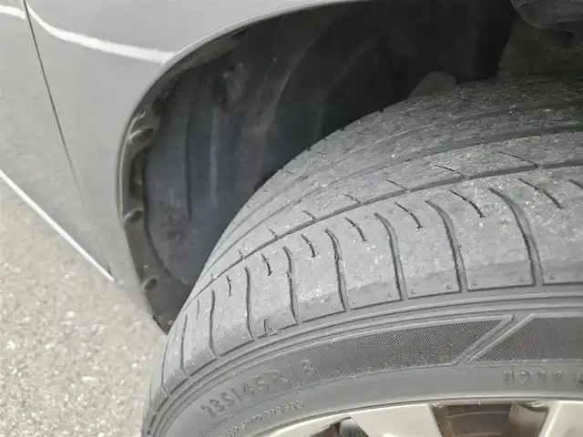 レクサス ＥＳ 300h バージョンL 宮崎県 2020(令2)年 9万km マーキュリーグレーマイカ ムーンルーフ/純正12.3型ナビ/　(BT/AppleCarPlay、AndroidAuto対応)/フルセグTV/バック/サイド/フロントカメラ/ドライブレコーダー/レーダークルーズコントロール/クリアランスソナー/セーフティシステムプラス/・プリクラッシュセーフティ/・レーントレーシングアシスト/・アダプティブハイビームシステム/・ロードサインアシスト/・先行車発進告知機能/ブラインドスポットモニター/パーキングサポートブレーキ/カラーヘッドアップディスプレイ/デジタルインナー/デジタルアウターミラー/3眼フルLEDヘッドランプ/本木製/革巻きコンビステアリング/ステアリングヒーター/パドルシフト/ハンドルカバー付/セミアニリン革シート/全席シートヒーター/前席ポジションメモリー/ベンチレーション/後席電動リクライニングシート/マークレビンソンプレミアムサラウンドシステム/純正18インチアルミホイール/スマートエントリー/スタートシステム/禁煙車
