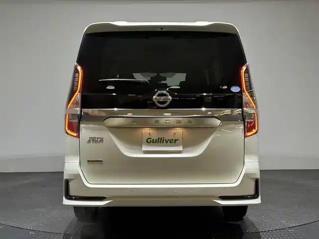 日産 セレナ ハイウェイスター V 愛媛県 2021(令3)年 2.2万km ブリリアントホワイトパール 純正10インチナビ/(Bluetooth/フルセグ)/プロパイロット/純正フリップダウンモニター/両側パワースライドドア/衝突被害軽減ブレーキ/コーナーセンサー/レーンキープアシスト/ブラインドスポットモニター/キャプテンシート/ETC/オートマチックハイビーム/オートライト/フォグランプ/アイドリングストップ/ドアバイザー/プッシュスタート/スペアキー/保証書/取扱説明書