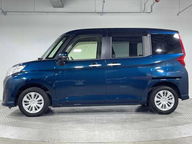 トヨタ ルーミー G S 神奈川県 2018(平30)年 5.7万km レーザーブルークリスタルシャイン プリクラッシュセーフティ/純正7型SDナビゲーション【NSZT-W68T】/・Bluetooth/CD/DVD/フルセグ/SD/AM/FM/バックカメラ/両側電動スライドドア/ETC/アイドリングストップ機能/ステアリングスイッチ/クルーズコントロール/スマートキー/プッシュスタートボタン/電動格納ミラー/ウィンカーミラー/LEDヘッドライト/純正ドアバイザー/社外フロアマット/社外14インチアルミホイール付きスタッドレスタイヤ4本積み込み