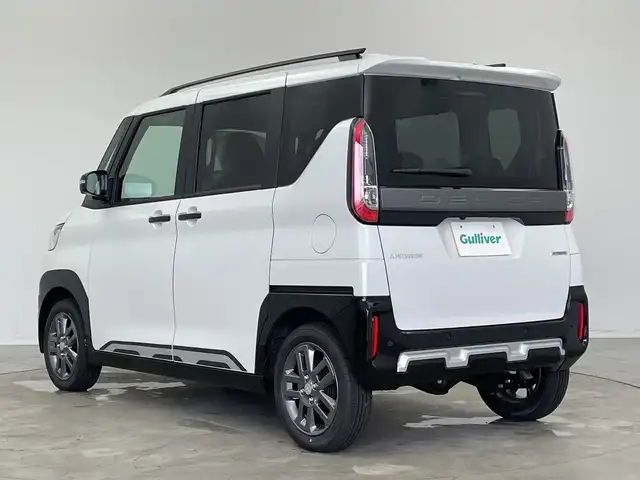 三菱 デリカミニ T プレミアム 新潟県 2025(令7)年 0.1千km アメジストブラック/シルキーホワイト 4WD/プロパイロット/純正ディスプレイオーディオ/　AppleCarPlay/AndroidAuto/Bluetooth/HDMI/全方位モニター/両側パワースライドドア/衝突被害軽減ブレーキ/レーンキープアシスト/前後コーナーセンサー/レーダークルーズコントロール/ハーフレザーシート/前席シートヒーター/オートマチックハイビーム/LEDヘッドライト/オートライト/ステアリングヒーター/パドルシフト/禁煙車