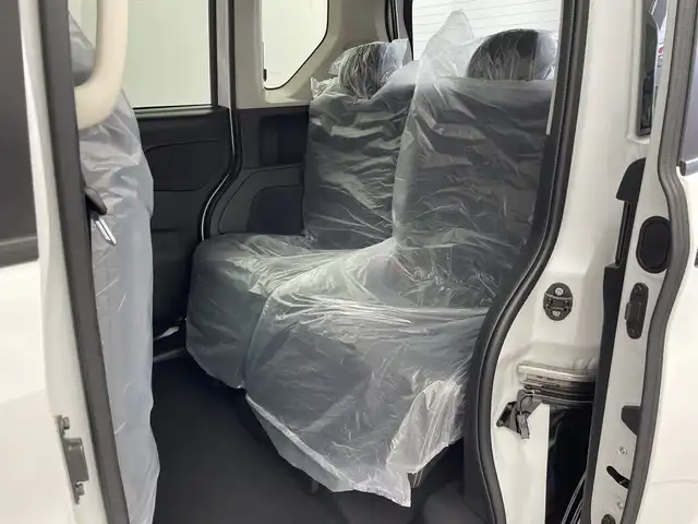 三菱 デリカミニ T プレミアム 新潟県 2025(令7)年 0.1千km アメジストブラック/シルキーホワイト 4WD/プロパイロット/純正ディスプレイオーディオ/　AppleCarPlay/AndroidAuto/Bluetooth/HDMI/全方位モニター/両側パワースライドドア/衝突被害軽減ブレーキ/レーンキープアシスト/前後コーナーセンサー/レーダークルーズコントロール/ハーフレザーシート/前席シートヒーター/オートマチックハイビーム/LEDヘッドライト/オートライト/ステアリングヒーター/パドルシフト/禁煙車