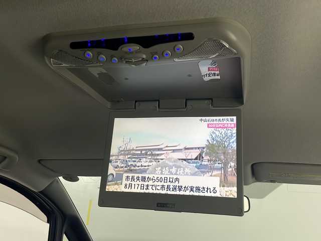 トヨタ ヴォクシー ZS 煌 沖縄県 2015(平27)年 2.4万km ブラッキッシュアゲハガラスフレーク 県外仕入れ/禁煙車/7人乗り/両側パワースライドドア/社外フリップダウンモニター/純正ナビ/（CD/DVD/FM/AM/BT/フルセグTV）/バックカメラ/ステアリングリモコン/ドライブレコーダー/ビルドインETC/プッシュスタート/スマートキー/スペアキー/オートライト/フォグランプ/オールオートパワーウインドウ/電動格納ウインカーミラー/純正アルミホイール/取扱説明書