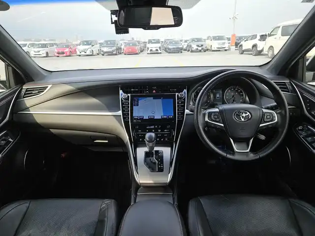 トヨタ ハリアー プログレス メタル&レザーP 長崎県 2017(平29)年 4万km ホワイトパールクリスタルシャイン 〇純正ナビ/〇フルセグTV/〇パノラマモニター/〇セーフティーセンスP/〇ビルトインETC/〇ドライブレコーダー/〇ムーンルーフ/〇電動リアゲート/〇JBLサウンドシステム/〇LEDヘッドランプ/〇オートライト/〇フォグランプ/〇純正18インチアルミ/〇革巻きステアリング/〇左右独立オートエアコン/〇黒革シート/〇パワーシート/〇シートヒーター/〇シートベンチレーション/〇スマートエントリー/〇禁煙車