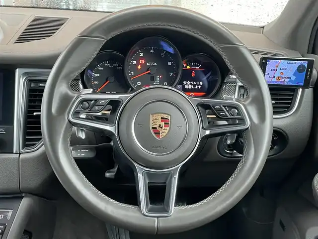 ポルシェ マカン GTS 鹿児島県 2016(平28)年 7.1万km グレー 純正ナビ/パノラマガラスルーフ/バックカメラ/ETC/ACC/純正20インチAW/BOSEサウンドシステム/運転席・助手席パワーシート/シートヒーター/前後ドライブレコーダー/社外レーダー探知機